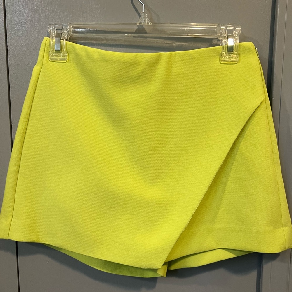 Zara Neon Green Mini Wrap Skort XS (0-2)